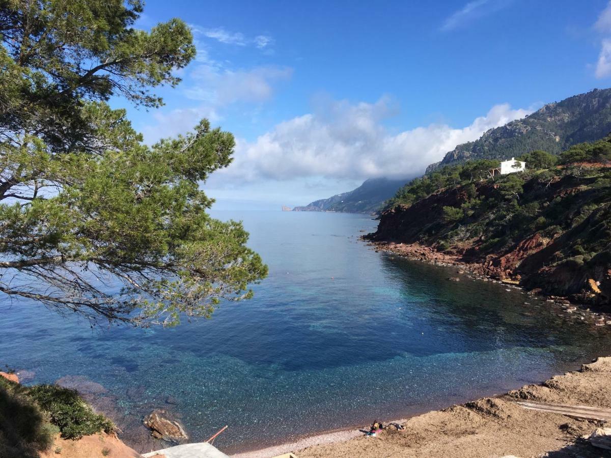 Home In Tramuntana Port des Canonge Luaran gambar